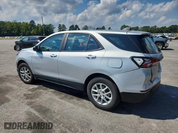 ✅ 2022 Chevrolet Equinox LS • VIN: 3GNAX5EV8NS118936 • Lot: 84184195. Listed on Copart with 40,380 mi. Free auction sales archive from the USA and detailed vehicle history report at DreamBid. Image 2.
