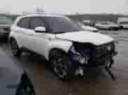 ✅ 2023 Hyundai Venue SEL • VIN: KMHRC8A39PU274401 • Лот: 38358634. Размещён на Copart с пробегом 10 272 миль миль. Получите бесплатный доступ к архиву аукционных продаж из США и посмотрите подробный отчёт об истории автомобиля на DreamBid. Изображение 4.