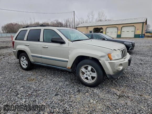 ✅ 2007 Jeep Grand Cherokee Laredo • VIN: 1J8GR48K17C606006 • Lot: 94276275. Wystawiony na Copart z przebiegiem 185 044 mil. Bezpłatny archiwum sprzedaży aukcyjnych z USA i szczegółowy raport historii pojazdu na DreamBid. Zdjęcie 4.