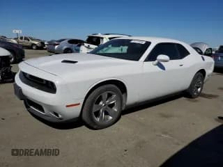 ✅ 2016 Dodge Challenger SXT Plus • VIN: 2C3CDZAG9GH117376 • Lot: 71111524. Wystawiony na Copart z przebiegiem 201 473 mil. Bezpłatny archiwum sprzedaży aukcyjnych z USA i szczegółowy raport historii pojazdu na DreamBid. Zdjęcie 1.