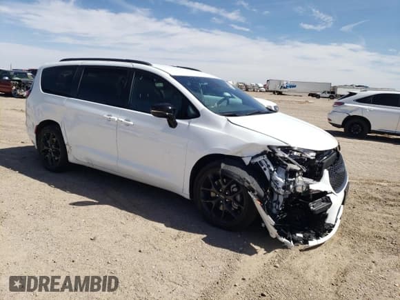 ✅ 2024 Chrysler Pacifica Touring L • VIN: 2C4RC3BG6RR188942 • Лот: 49329785. Опубликован ранее на Copart с пробегом 2 057 миль. Бесплатный доступ к архиву аукционных продаж из США и подробный отчёт об истории автомобиля на DreamBid. Изображение 4.