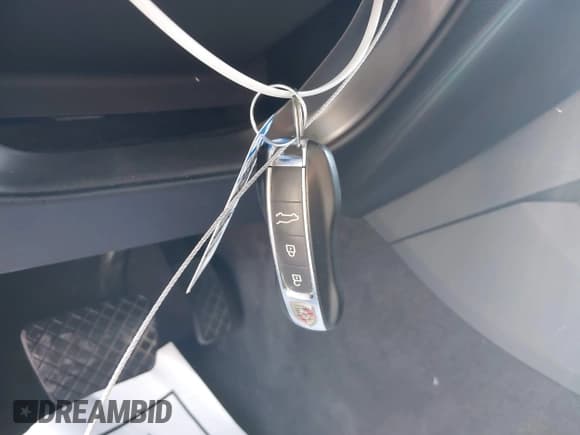 ✅ 2020 Porsche Cayenne • VIN: WP1AA2AY3LDA07215 • Lot: 43631176. Wystawiony na IAAI z przebiegiem 57 294 mil. Bezpłatny archiwum sprzedaży aukcyjnych z USA i szczegółowy raport historii pojazdu na DreamBid. Zdjęcie 11.