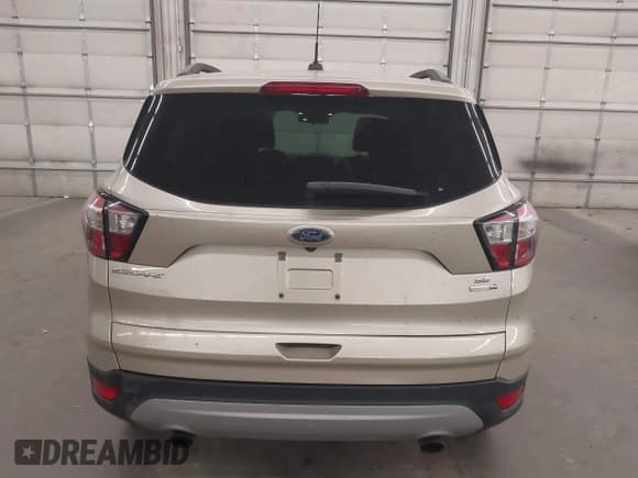 ✅ 2017 Ford Escape SE • VIN: 1FMCU9GD9HUC55311 • Lot: 43468403. Listed on IAAI with 117,889 mi. Free auction sales archive from the USA and detailed vehicle history report at DreamBid. Image 17.