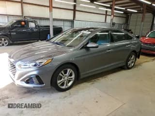 ✅ 2019 Hyundai Sonata Limited • VIN: 5NPE34AF4KH729647 • Lot: 90519035. Listed on Copart with 84,126 mi. Free auction sales archive from the USA and detailed vehicle history report at DreamBid. Image 1.