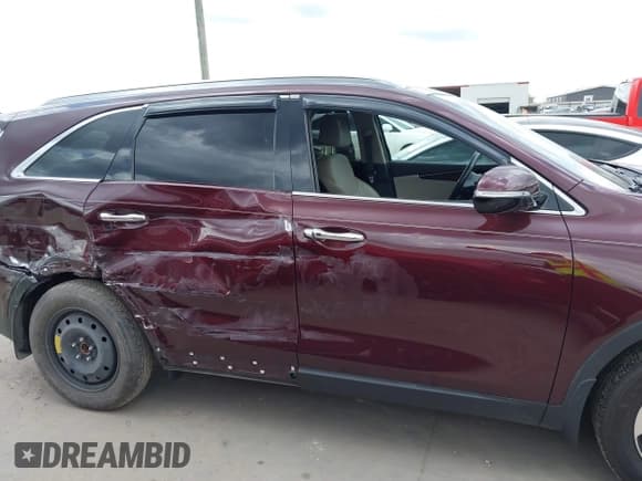 ✅ 2017 Kia Sorento EX • VIN: 5XYPH4A59HG247886 • Лот: 42977685. Опубликован ранее на IAAI с пробегом 79 175 миль. Бесплатный доступ к архиву аукционных продаж из США и подробный отчёт об истории автомобиля на DreamBid. Изображение 6.