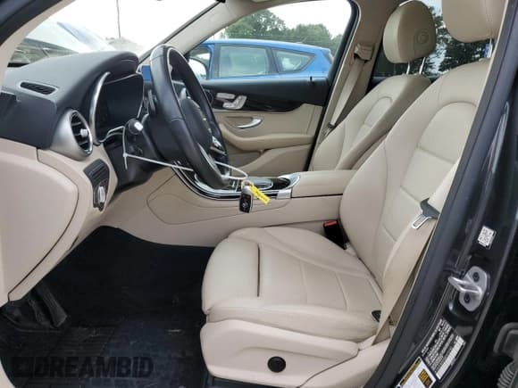 ✅ 2021 Mercedes-Benz GLC 300 • VIN: W1N0G8EB5MF972743 • Lot: 70334855. Listed on Copart with 81,062 mi. Free auction sales archive from the USA and detailed vehicle history report at DreamBid. Image 7.