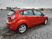 ✅ 2019 Ford Fiesta SE • VIN: 3FADP4EJ3KM120709 • Lot: 86635655. Wystawiony na Copart z przebiegiem 32 648 mil. Bezpłatny archiwum sprzedaży aukcyjnych z USA i szczegółowy raport historii pojazdu na DreamBid. Zdjęcie 3.