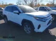 ✅ 2023 Toyota RAV4 XLE • VIN: 2T3P1RFV2PW353476 • Лот: 43534337. Опубликован ранее на IAAI с пробегом 40 589 миль. Бесплатный доступ к архиву аукционных продаж из США и подробный отчёт об истории автомобиля на DreamBid. Изображение 1.