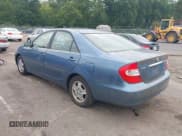 ✅ 2002 Toyota Camry XLE • VIN: 4T1BF32K52U540328 • Lot: 43110246. Wystawiony na IAAI z przebiegiem 140 205 mil. Bezpłatny archiwum sprzedaży aukcyjnych z USA i szczegółowy raport historii pojazdu na DreamBid. Zdjęcie 3.