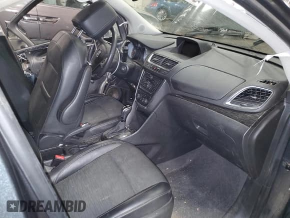 ✅ 2016 Buick Encore • VIN: KL4CJASB8GB663405 • Лот: 91635355. Опубликован ранее на Copart с пробегом 95 604 миль. Бесплатный доступ к архиву аукционных продаж из США и подробный отчёт об истории автомобиля на DreamBid. Изображение 7.