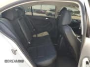 ✅ 2011 Volkswagen Jetta SE • VIN: 3VWBZ7AJ7BM309850 • Лот: 63804075. Опубликован ранее на Copart с пробегом 137 456 миль. Бесплатный доступ к архиву аукционных продаж из США и подробный отчёт об истории автомобиля на DreamBid. Изображение 10.