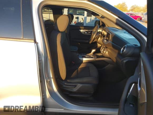 ✅ 2020 Chevrolet Blazer LT • VIN: 3GNKBCRS2LS600516 • Lot: 43540688. Listed on IAAI with 121,625 mi. Free auction sales archive from the USA and detailed vehicle history report at DreamBid. Image 5.