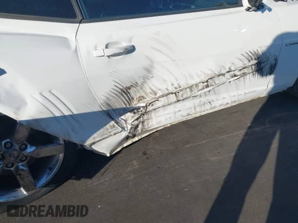 2015 Chevrolet Camaro LT with VIN 2G1FD1E30F9291372, listed as a IAAI auction lot 43423851 with Not provided miles and . Bid and sale history available at DreamBid. Image 19.