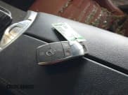 ✅ 2022 Mercedes-Benz C 300 • VIN: W1KWK8EB6NG112674 • Lot: 41773696. Wystawiony na IAAI z przebiegiem 26 242 mil. Bezpłatny archiwum sprzedaży aukcyjnych z USA i szczegółowy raport historii pojazdu na DreamBid. Zdjęcie 11.