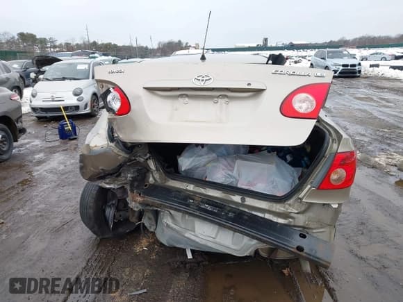 ✅ 2007 Toyota Corolla CE • VIN: 2T1BR30E97C765882 • Lot: 41561370. Wystawiony na IAAI z przebiegiem 182 309 mil. Bezpłatny archiwum sprzedaży aukcyjnych z USA i szczegółowy raport historii pojazdu na DreamBid. Zdjęcie 16.