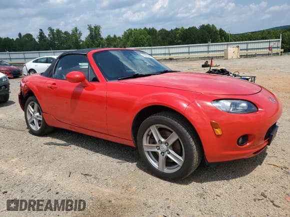 ✅ 2006 Mazda MX-5 Miata Touring • VIN: JM1NC25F360112919 • Lot: 63552365. Wystawiony na Copart z przebiegiem 131 922 mil. Bezpłatny archiwum sprzedaży aukcyjnych z USA i szczegółowy raport historii pojazdu na DreamBid. Zdjęcie 4.