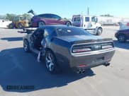 ✅ 2015 Dodge Challenger R/T Plus • VIN: 2C3CDZBTXFH740340 • Lot: 43302906. Wystawiony na IAAI z przebiegiem Nie podano. Bezpłatny archiwum sprzedaży aukcyjnych z USA i szczegółowy raport historii pojazdu na DreamBid. Zdjęcie 3.