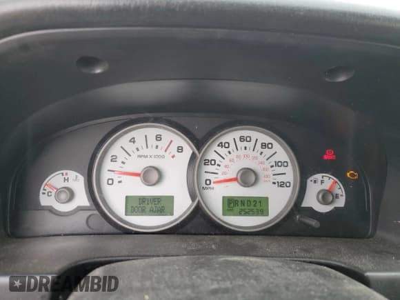 ✅ 2007 Ford Escape Limited • VIN: 1FMCU041X7KA29911 • Лот: 46101755. Опубликован ранее на Copart с пробегом 252 539 миль. Бесплатный доступ к архиву аукционных продаж из США и подробный отчёт об истории автомобиля на DreamBid. Изображение 9.