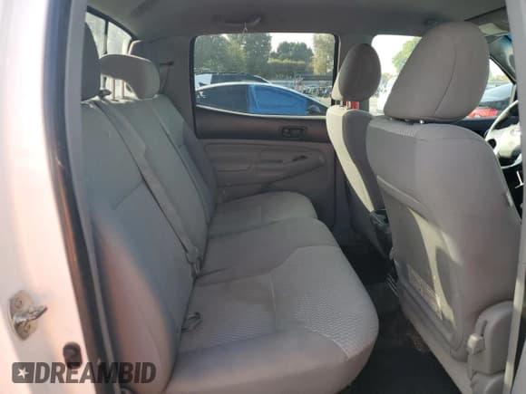 ✅ 2012 Toyota Tacoma PreRunner • VIN: 3TMJU4GN8CM128540 • Лот: 82643005. Опубликован ранее на Copart с пробегом 215 506 миль. Бесплатный доступ к архиву аукционных продаж из США и подробный отчёт об истории автомобиля на DreamBid. Изображение 10.