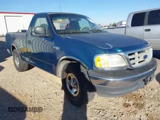 ✅ 2000 Ford F-150 XL • VIN: 3FTZF1729YMA82483 • Lot: 43640471. Listed on IAAI with 199,384 mi. Free auction sales archive from the USA and detailed vehicle history report at DreamBid. Image 1.