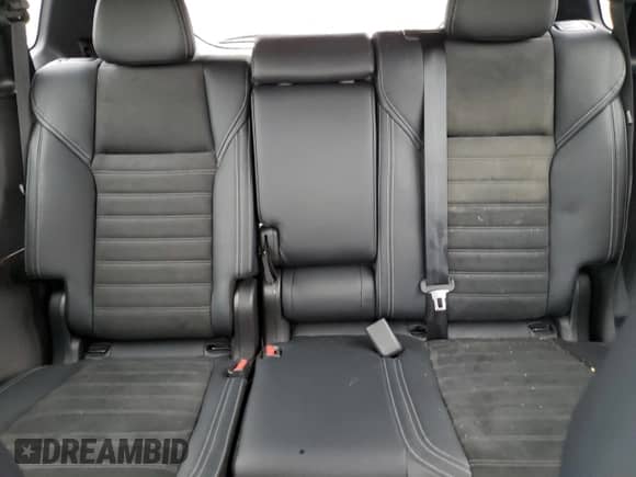 2024 Mitsubishi Outlander SE с VIN JA4J4VA83RZ035158, выставлен на аукционе Copart как лот 89852345 с пробегом 21 948 миль миль и Списание • Salvage title. История ставок и продаж доступна на DreamBid. Изображение 10.