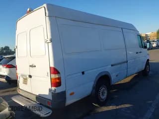 ✅ 2005 Dodge Sprinter • VIN: WD0PD744X55836764 • Lot: 43883250. Listed on IAAI with 391,424 mi. Free auction sales archive from the USA and detailed vehicle history report at DreamBid. Image 4.