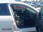 ✅ 2010 Volkswagen Jetta S • VIN: 3VWJZ7AJXAM078033 • Лот: 42937818. Опубликован ранее на IAAI с пробегом 160 836 миль. Бесплатный доступ к архиву аукционных продаж из США и подробный отчёт об истории автомобиля на DreamBid. Изображение 5.