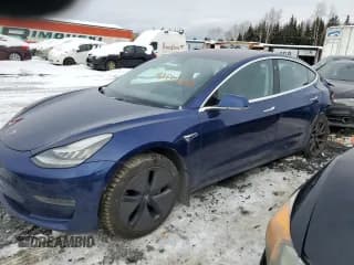 ✅ 2018 Tesla Model 3 Long Range Battery • VIN: 5YJ3E1EBXJF108725 • Lot: 92930255. Wystawiony na Copart z przebiegiem Nie podano. Bezpłatny archiwum sprzedaży aukcyjnych z USA i szczegółowy raport historii pojazdu na DreamBid. Zdjęcie 1.