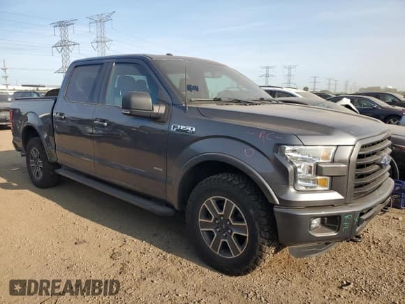 ✅ 2016 Ford F-150 XLT • VIN: 1FTEW1EP9GFC98930 • Lot: 71859415. Wystawiony na Copart z przebiegiem 77 567 mil. Bezpłatny archiwum sprzedaży aukcyjnych z USA i szczegółowy raport historii pojazdu na DreamBid. Zdjęcie 4.