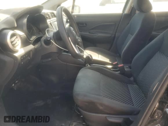 ✅ 2021 Nissan Versa S • VIN: 3N1CN8DV8ML896353 • Lot: 71926025. Wystawiony na Copart z przebiegiem 53 518 mil. Bezpłatny archiwum sprzedaży aukcyjnych z USA i szczegółowy raport historii pojazdu na DreamBid. Zdjęcie 7.