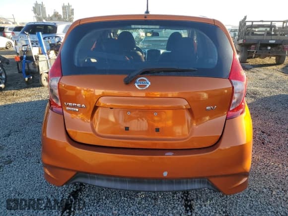 ✅ 2017 Nissan Note SV • VIN: 3N1CE2CP0HL371308 • Лот: 93710715. Опубликован ранее на Copart с пробегом 95 641 миль. Бесплатный доступ к архиву аукционных продаж из США и подробный отчёт об истории автомобиля на DreamBid. Изображение 6.
