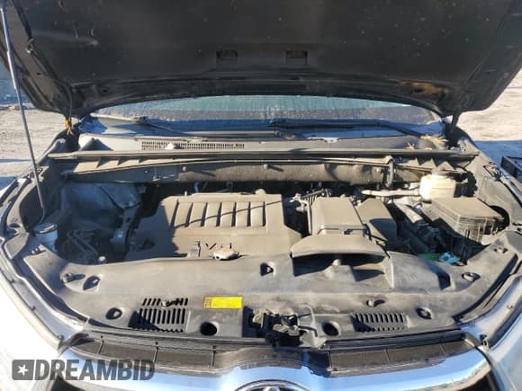 ✅ 2016 Toyota Highlander XLE • VIN: 5TDJKRFH9GS504134 • Lot: 90221215. Wystawiony na Copart z przebiegiem 79 181 mil. Bezpłatny archiwum sprzedaży aukcyjnych z USA i szczegółowy raport historii pojazdu na DreamBid. Zdjęcie 12.