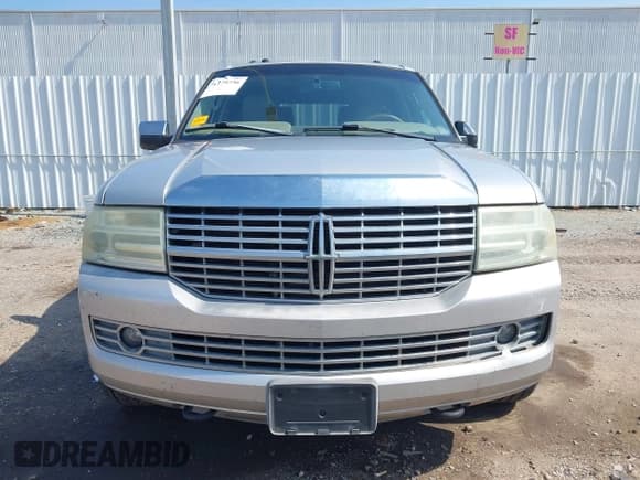 ✅ 2007 Lincoln Navigator • VIN: 5LMFU27597LJ01857 • Lot: 42179736. Wystawiony na IAAI z przebiegiem 195 202 mil. Bezpłatny archiwum sprzedaży aukcyjnych z USA i szczegółowy raport historii pojazdu na DreamBid. Zdjęcie 13.