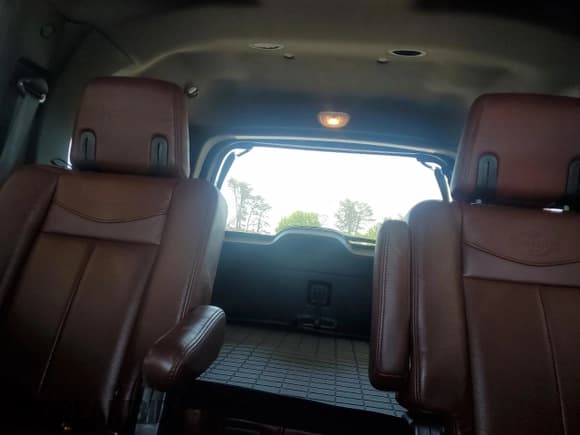 ✅ 2011 Ford Expedition XLT • VIN: 1FMJU1J53BEF07565 • Lot: 53519535. Listed on Copart with 155,929 mi. Free auction sales archive from the USA and detailed vehicle history report at DreamBid. Image 10.