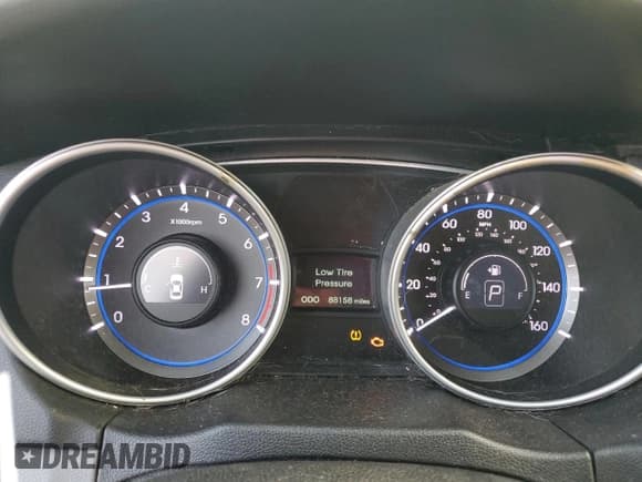 ✅ 2011 Hyundai Sonata SE • VIN: 5NPEC4AB7BH190194 • Lot: 74742924. Listed on Copart with 88,158 mi. Free auction sales archive from the USA and detailed vehicle history report at DreamBid. Image 9.