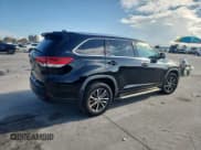 ✅ 2018 Toyota Highlander XLE • VIN: 5TDKZRFH6JS541553 • Lot: 82268925. Listed on Copart with 46,130 mi. Free auction sales archive from the USA and detailed vehicle history report at DreamBid. Image 3.