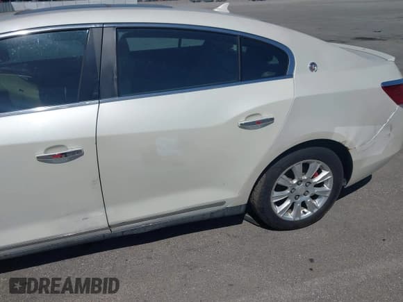 ✅ 2012 Buick LaCrosse Leather • VIN: 1G4GC5ER7CF215429 • Lot: 43184223. Listed on IAAI with 233,864 mi. Free auction sales archive from the USA and detailed vehicle history report at DreamBid. Image 12.