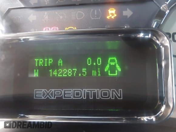 ✅ 2013 Ford Expedition Limited • VIN: 1FMJU1K58DEF31801 • Lot: 43536973. Listed on IAAI with 142,287 mi. Free auction sales archive from the USA and detailed vehicle history report at DreamBid. Image 7.