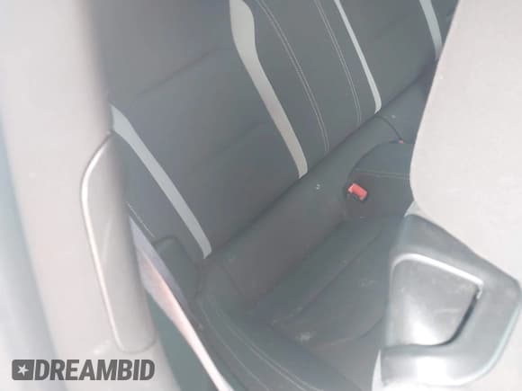 ✅ 2017 Chevrolet Camaro 1SS • VIN: 1G1FF1R78H0158167 • Лот: 42648914. Опубликован ранее на IAAI с пробегом 125 801 миль. Бесплатный доступ к архиву аукционных продаж из США и подробный отчёт об истории автомобиля на DreamBid. Изображение 8.