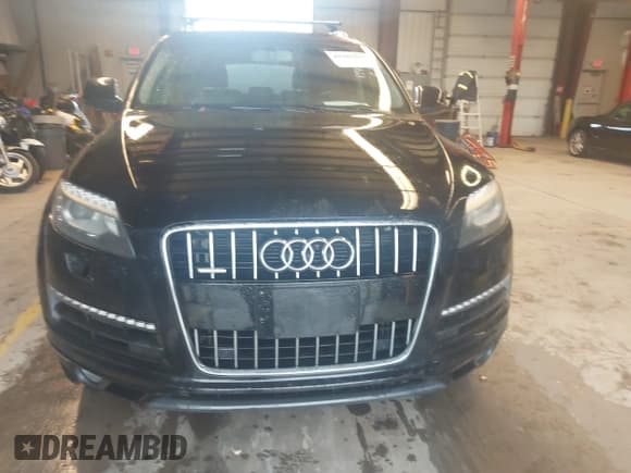 ✅ 2013 Audi Q7 Premium Plus • VIN: WA1LMAFE0DD009798 • Lot: 43409300. Listed on IAAI with 170,113 mi. Free auction sales archive from the USA and detailed vehicle history report at DreamBid. Image 12.