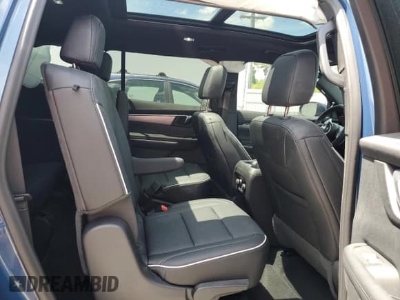 ✅ 2025 Buick Enclave Preferred • VIN: 5GAEVARS7SJ103285 • Lot: 62377765. Listed on Copart with Not provided. Free auction sales archive from the USA and detailed vehicle history report at DreamBid. Image 11.