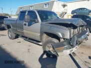 ✅ 2003 Chevrolet Silverado 2500HD LT • VIN: 1GCHK29G03E172190 • Lot: 43526942. Wystawiony na IAAI z przebiegiem 175 123 mil. Bezpłatny archiwum sprzedaży aukcyjnych z USA i szczegółowy raport historii pojazdu na DreamBid. Zdjęcie 1.