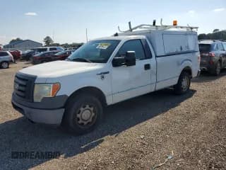 ✅ 2010 Ford F-150 XL • VIN: 1FTMF1CW9AKC08549 • Lot: 94973365. Listed on Copart with 121,486 mi. Free auction sales archive from the USA and detailed vehicle history report at DreamBid. Image 1.