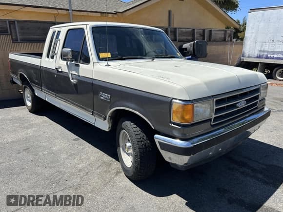 ✅ 1991 Ford F-150 • VIN: 1FTEX15HXMKA29070 • Lot: 43085778. Wystawiony na IAAI z przebiegiem 203 852 mil. Bezpłatny archiwum sprzedaży aukcyjnych z USA i szczegółowy raport historii pojazdu na DreamBid. Zdjęcie 1.