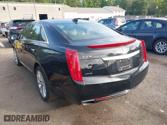 ✅ 2017 Cadillac XTS Luxury • VIN: 2G61N5S33H9116162 • Lot: 42636409. Wystawiony na IAAI z przebiegiem 87 727 mil. Bezpłatny archiwum sprzedaży aukcyjnych z USA i szczegółowy raport historii pojazdu na DreamBid. Zdjęcie 3.