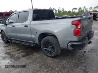 ✅ 2024 Chevrolet Silverado 1500 Custom • VIN: 3GCPABEK2RG264301 • Lot: 43407857. Wystawiony na IAAI z przebiegiem 14 771 mil. Bezpłatny archiwum sprzedaży aukcyjnych z USA i szczegółowy raport historii pojazdu na DreamBid. Zdjęcie 3.