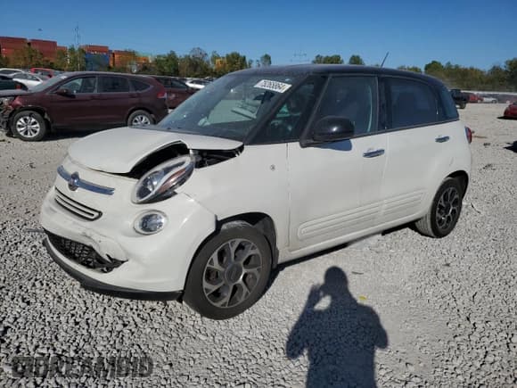 ✅ 2014 FIAT 500L Easy • VIN: ZFBCFABH3EZ027882 • Lot: 75265864. Listed on Copart with 52,817 mi. Free auction sales archive from the USA and detailed vehicle history report at DreamBid. Image 1.