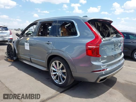 ✅ 2016 Volvo XC90 T6 Inscription • VIN: YV4A22PL2G1000772 • Лот: 42803968. Опубликован ранее на IAAI с пробегом Не указан. Бесплатный доступ к архиву аукционных продаж из США и подробный отчёт об истории автомобиля на DreamBid. Изображение 3.
