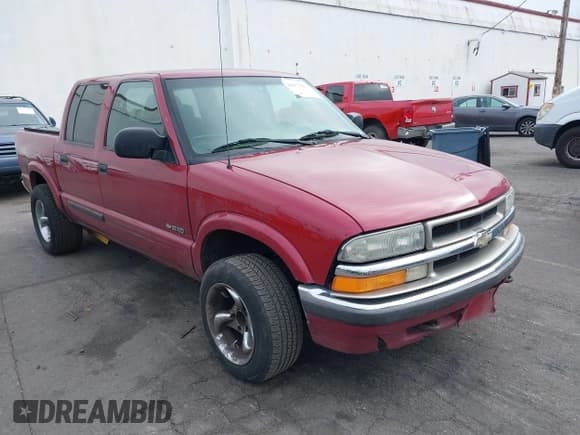 ✅ 2001 Chevrolet S-10 LS • VIN: 1GCDT13W61K190844 • Лот: 41977560. Опубликован ранее на IAAI с пробегом 252 291 миль. Бесплатный доступ к архиву аукционных продаж из США и подробный отчёт об истории автомобиля на DreamBid. Изображение 1.
