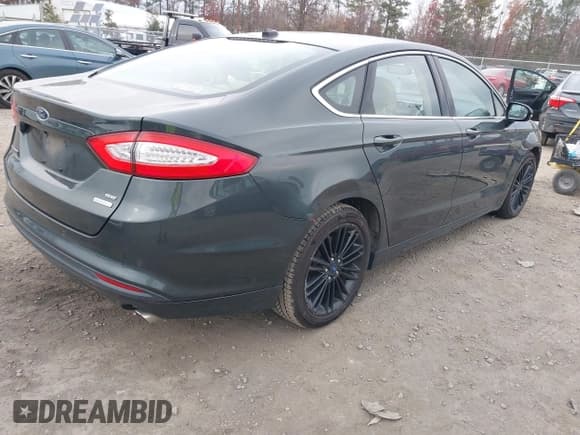✅ 2015 Ford Fusion SE • VIN: 1FA6P0HD4F5101220 • Lot: 43737788. Listed on IAAI with 238,998 mi. Free auction sales archive from the USA and detailed vehicle history report at DreamBid. Image 4.